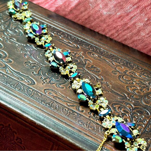 RARE Signed Vintage HOLLYCRAFT 1955 Purple Rhinestone Ornate Bracelet - Picture 1 of 6